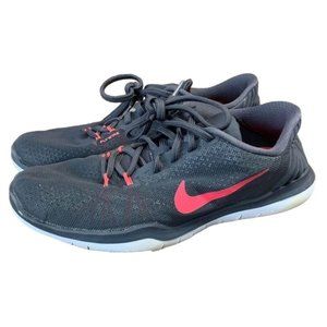 Size 7.5 Women's Nike Training Flex Supreme Flywire Shoes